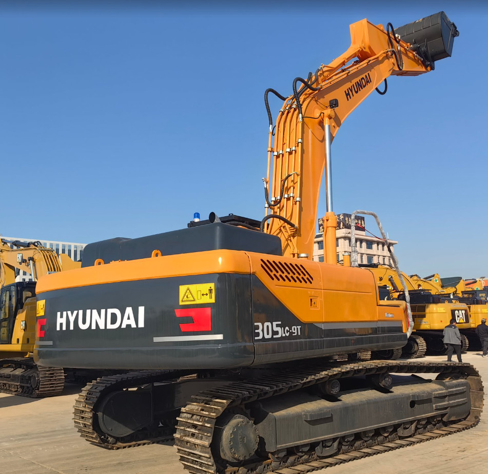 2023 Year Hyundai 305 Hydraulic Crawler 30 Ton Excavator Secondhand Construction Machinery