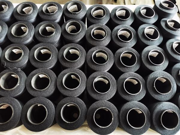 Dyed Spun Strong Polyester Sewing Thread 50/2 Chemical Resistance