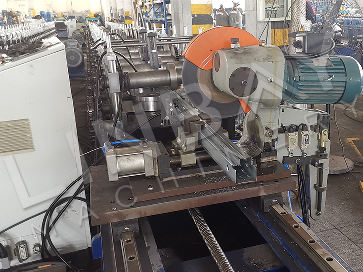 Continuously Produced High Speed Flying Saw Cut Metal Door And Window Roll Forming Machine