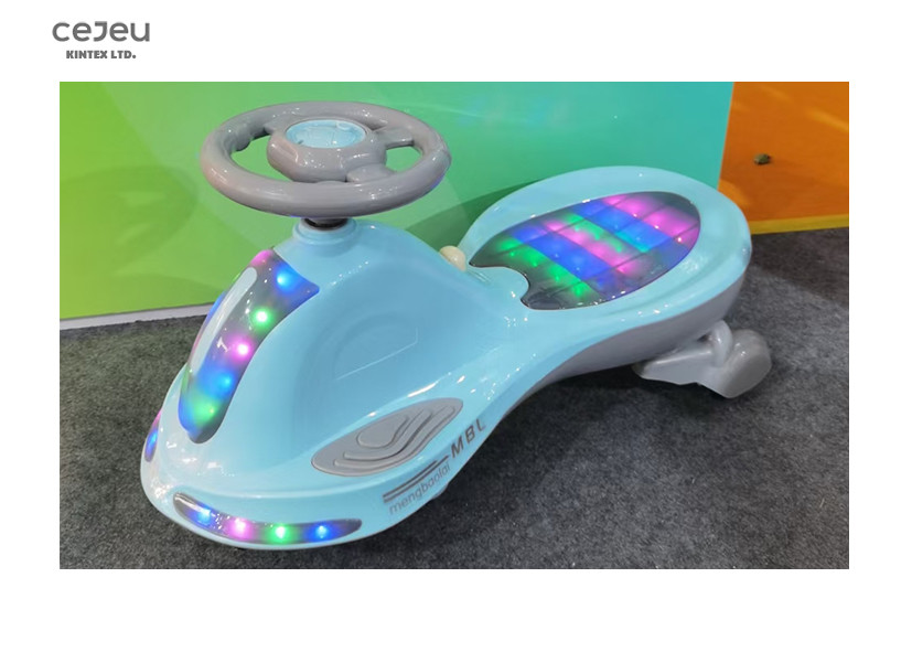 36 Months Wiggle Car Weight Limit 120kg Music Wiggle Car Red