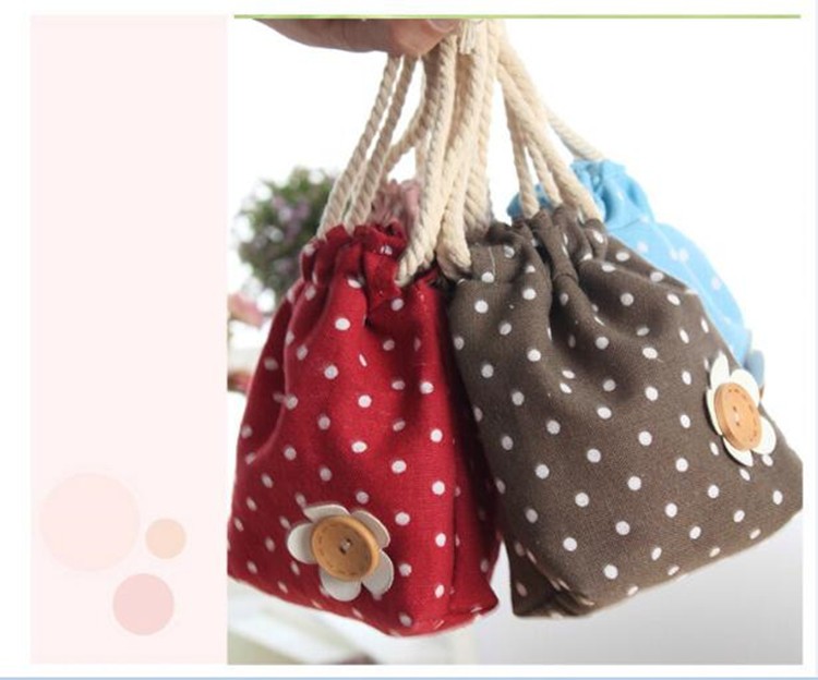 Hot selling lovely customized promotional calico drawstring bag small candy pouch cute Mimi pocket for gift