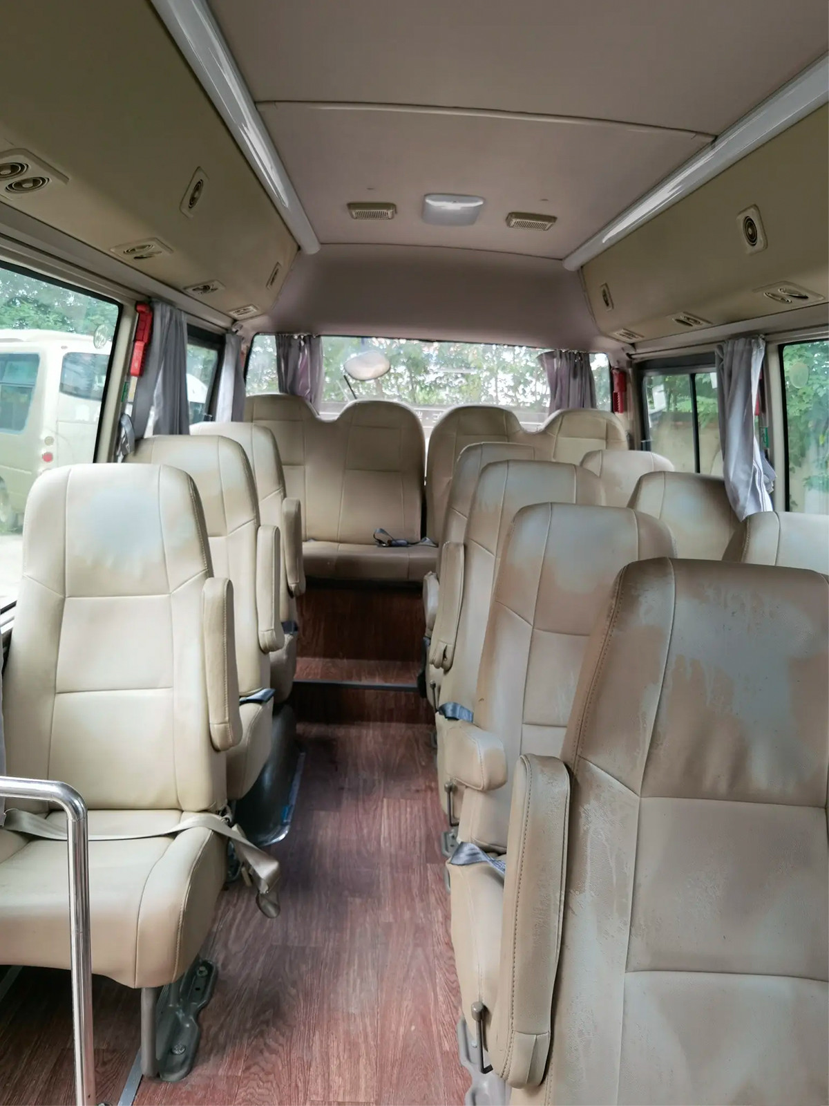 HFF6606 Ankai Brand Air-Conditioned Aviation Seats High-Quality Model Single-Door Minibus