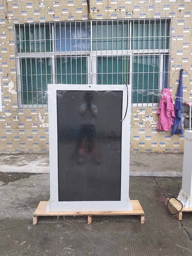 High Brightness 55 Inch Computer LCD Monitor Outdoor Advertising Display Stand Exterior Electronic Message Boards