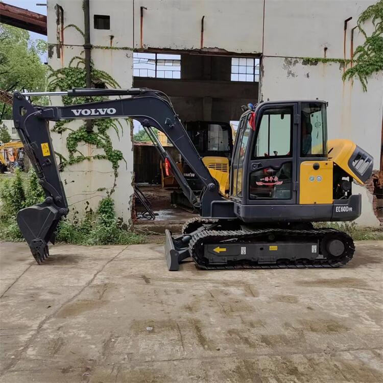 Volvo EC60 Used Excavator Hydraulic Backhoe Crawler EC60D EC55B 6T 5.5T with Original