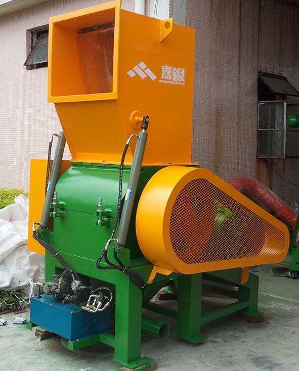 Step Type Motion Knife Plastic Crusher Machine For Plastic / Foam / Large Blocks Material