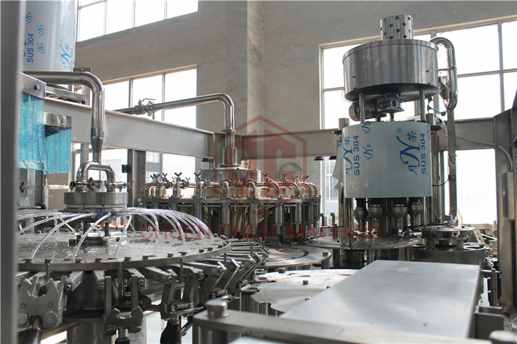 Rotary Type 3 In 1 Combi Automatic Liquid Filling Machine For Plastic Bottle