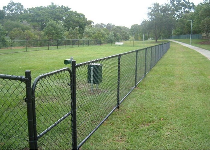2.0-4.8mm Chain Link Wire Mesh Fence Metal Material For Security Protection