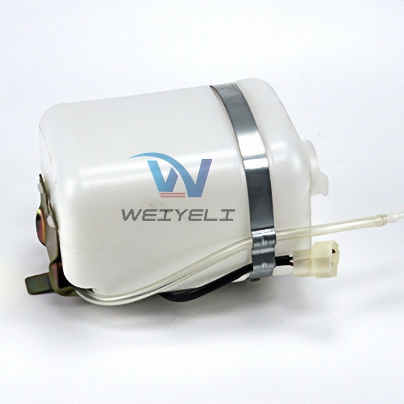 Sany Universal Windshield Wiper Spray Bottle 12V 24V Coolant Expansion Tank