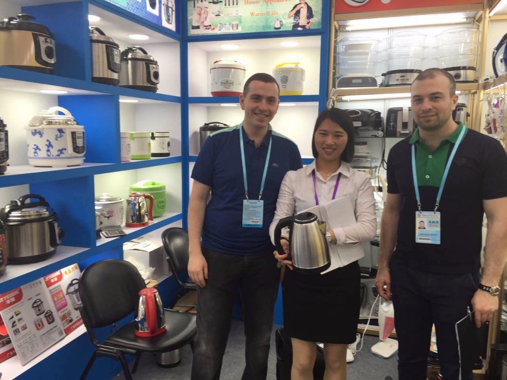 Double Wall Home Appliance 1.7L Cordless Plastic Electric Kettle