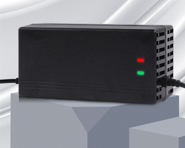 Over Load Protection DC 25.2V 2A Li Ion Battery Charge With RHOS CE 3C Certification