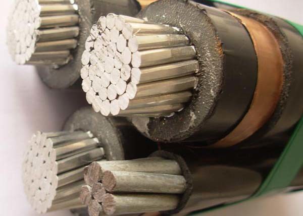 AL XLPE XLPE 95mm2 MV Overhead Twisted Cables with Steel wire neutral For Overhead Power Transmission