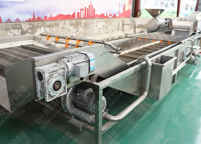 High Pressure Brush Potato Washing Machine , Fruit And Vegetable Cleaner Machine