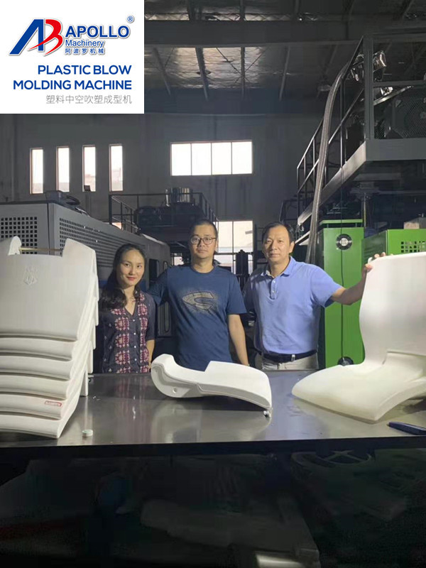 Full Automatic Plastic Drum Moulding Machine HDPE Black Small Children Wheel Extrusion