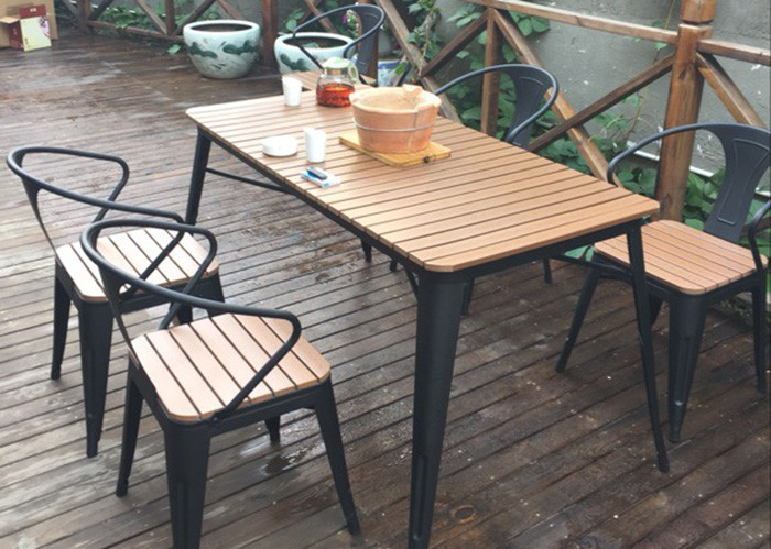 Simple Modern Solid Wooden Outdoor Furniture Balcony Table Chair Set For Leisure Cafe Bar