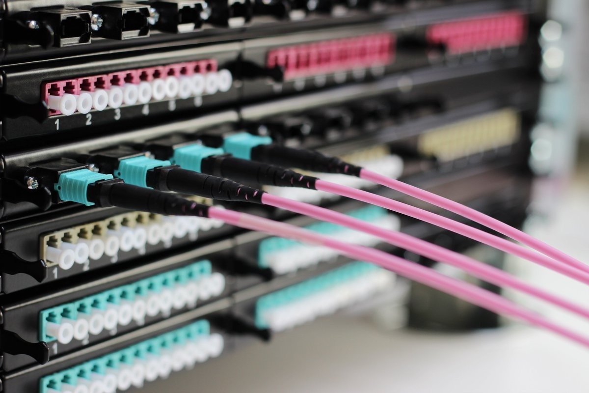 Data Centre 1m MTP MPO Patch Cord Female To Female 12 Fibers SM OM3 OM4 USCONEC