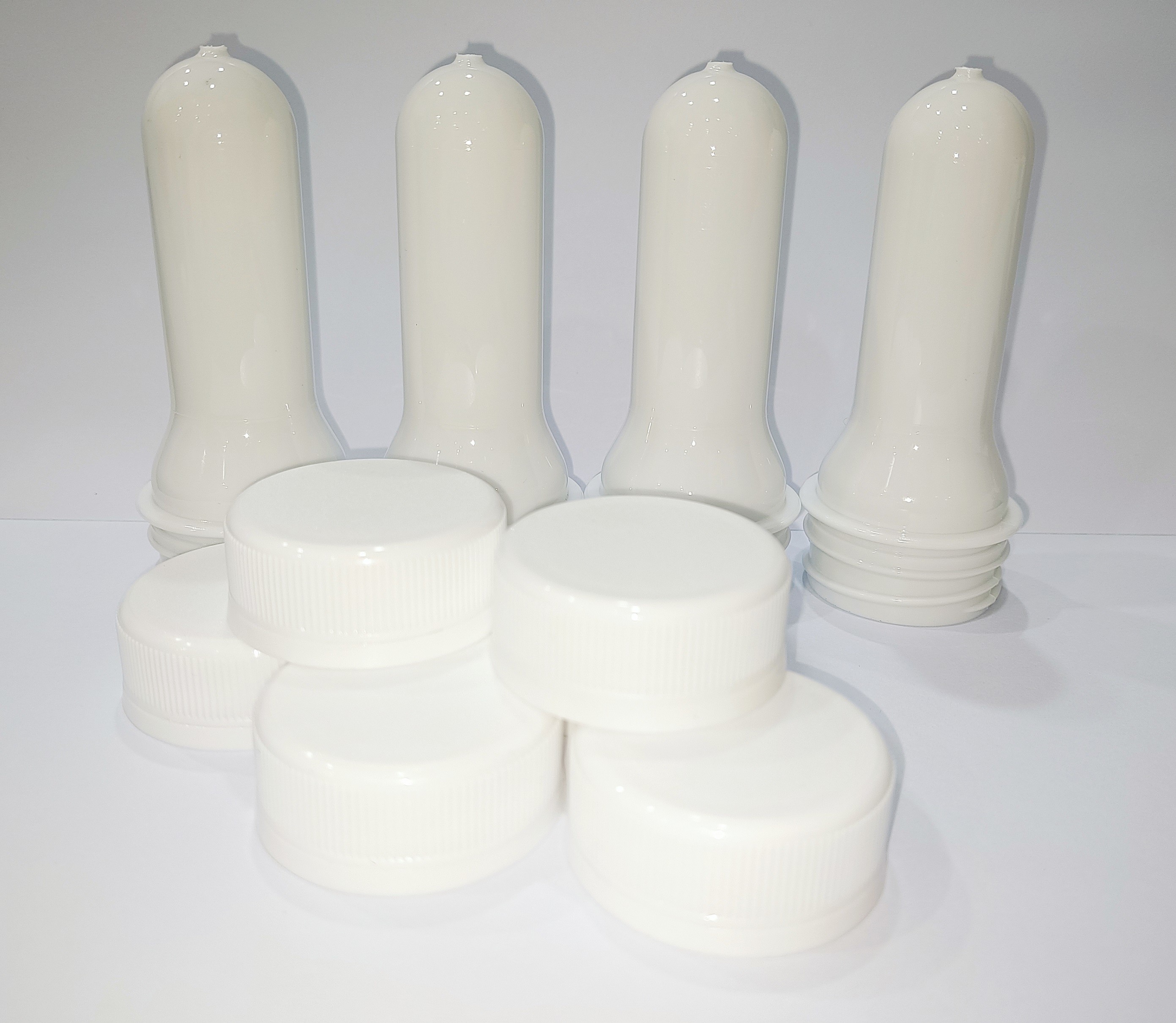 PET Beverage Bottles Optional Color 28mm 38mm Customize Size With Cap