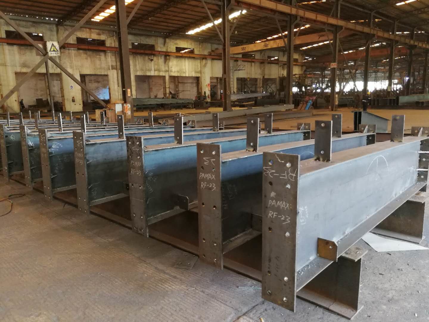 Steel Cladding 355 H Beams For Setting Up Farm Sheds Stores