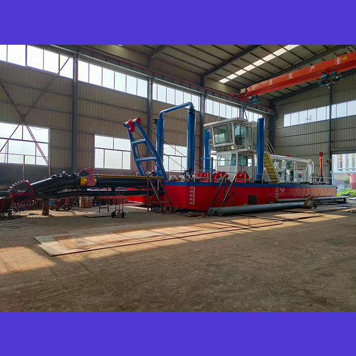 14 inch Model River Sand Dredging Machine For Various Dredging And Reclamation Applications