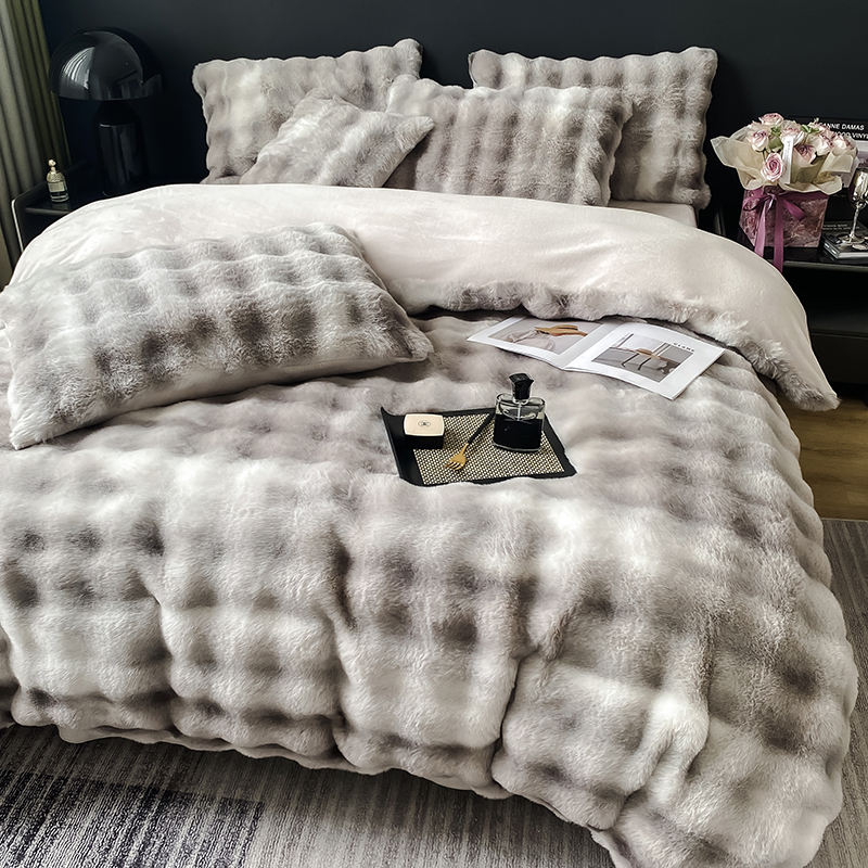 Luxury and Warmth with Sustainable Milk Velvet Mink Rabbit Fur Bedding Set