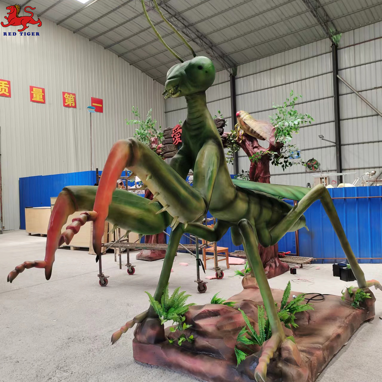 Custom 3D Realistic Animatronic Insect Model for Theme Parks