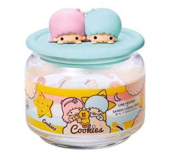 Transparent Color Glass Storage Jar Plastic Toy Figures Sell In HongKong 7 - 11 Store For Collection