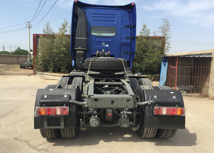 SINOTRUK HOWO Semi Trailer Tractor Truck Head With Air Conditioner 60-70 Tons