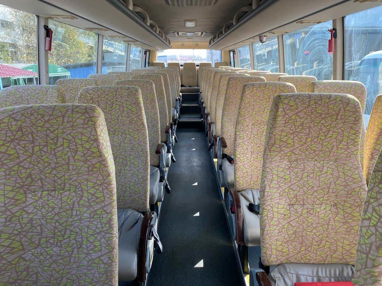Golden Dragon Bus Coach XML6113 Vip Luxury Bus 49 Seats Passenger Bus Seat Cover
