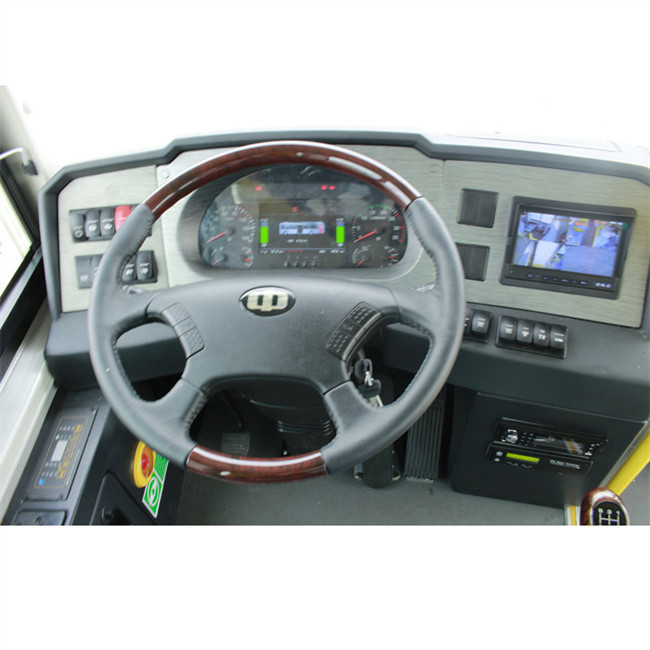 7.3m 25 Seater Bus LHD Euro 4 Emission Yuchai Diesel Shuttle Bus