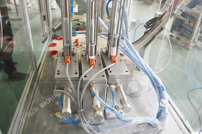Ordinary Bottle Cap Padding Machine White Cover Gasket Into Cover Machine