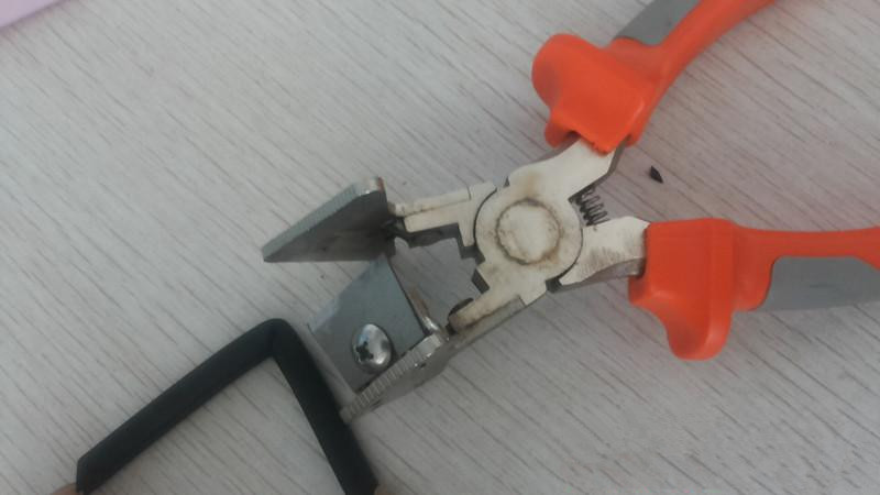 Portable PVC Window Rubber Seal Scissor