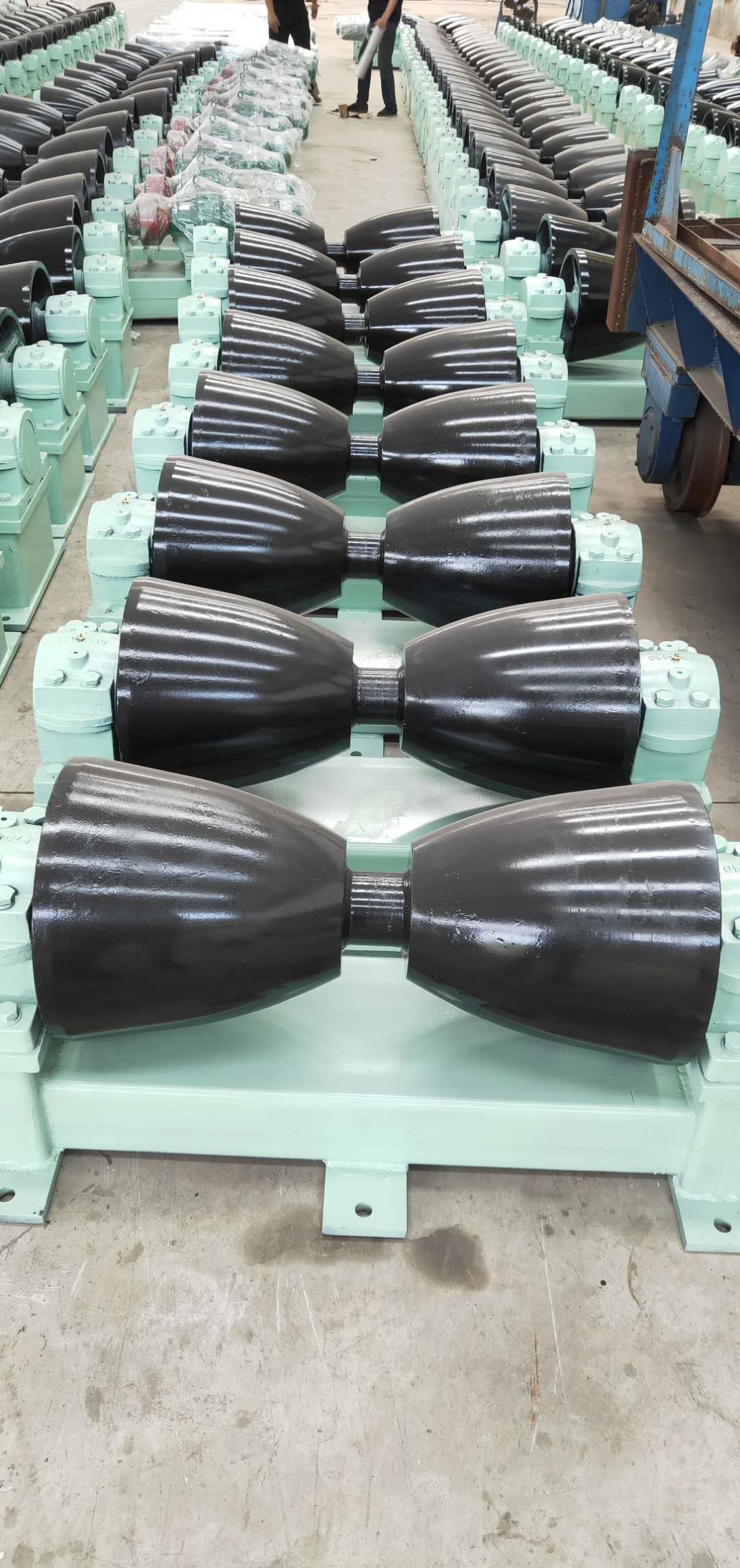 Industrial Pipe Conveyor Rollers / Heavy Duty Steel Conveyor Rollers