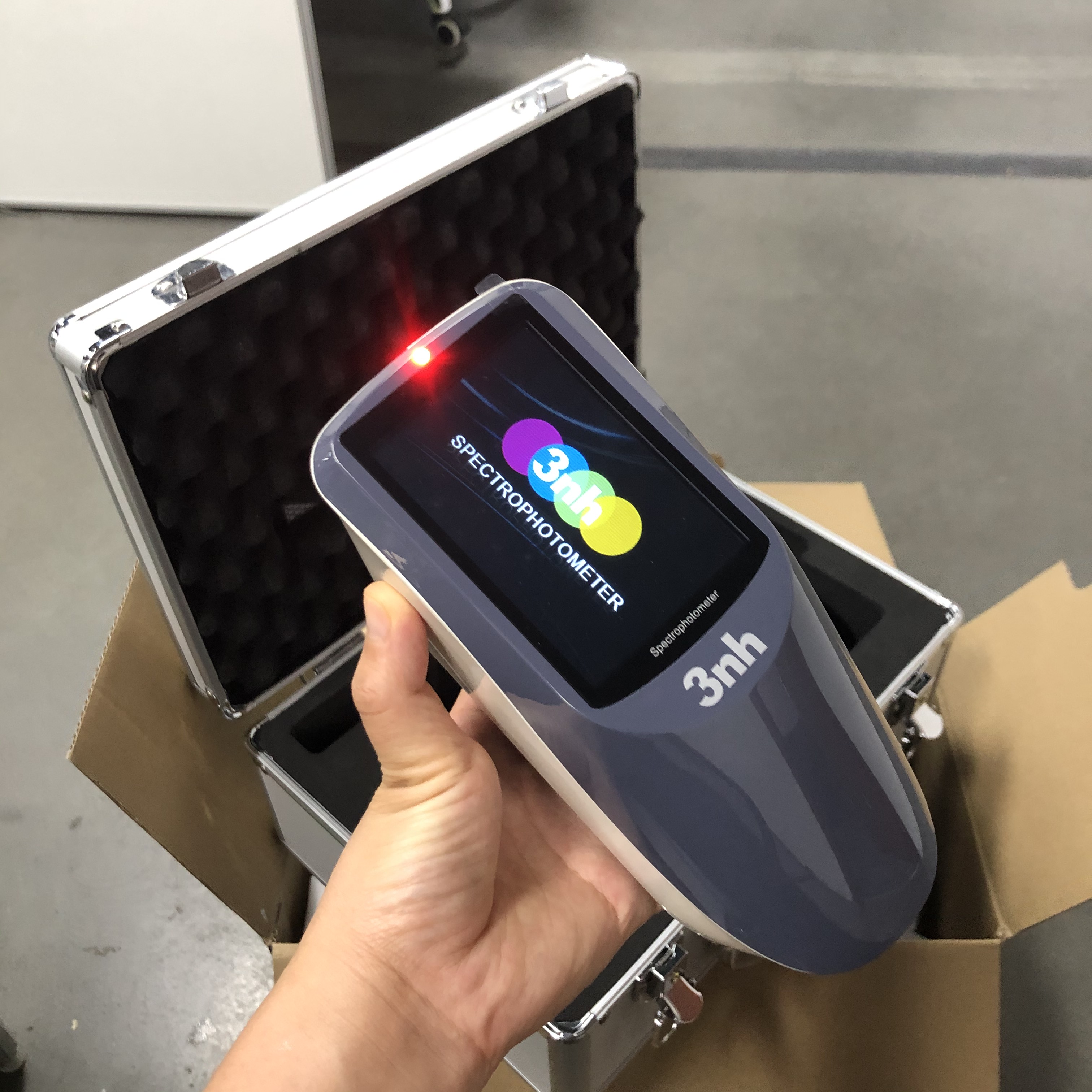 45/0 geometry YS4560 8mm 4mm colorimeter for marking portable spectrophotometer for paint road