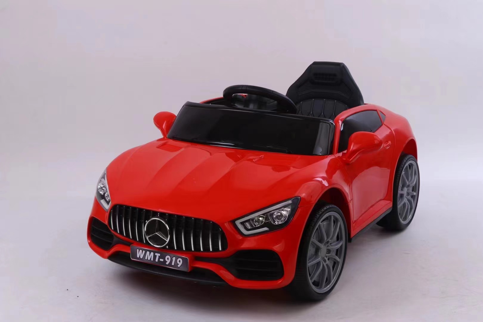 Mobile Phone Remote Control 6V4.5 Battery Powered Children's Ride On Car for Kids