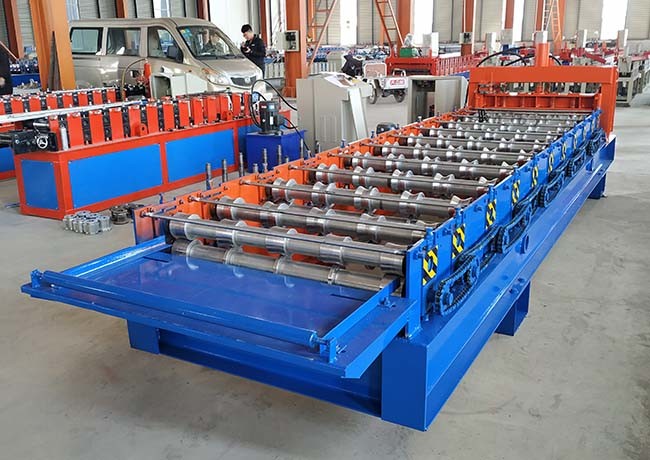 Metal Roof Glazed Tile Roll Forming Machine Speed 3-5 M/Min With Frequency Converter