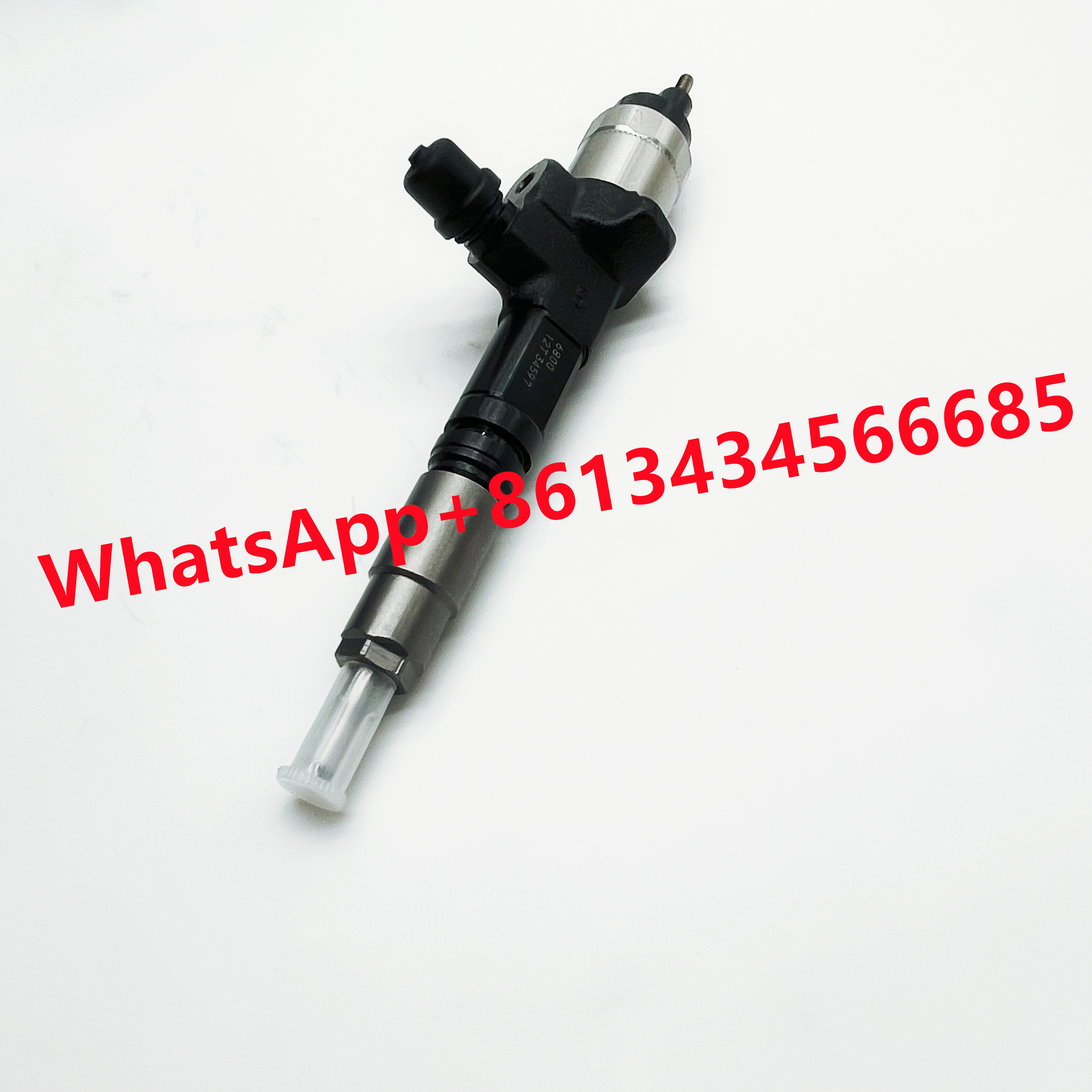 095000-6800 095000-6801 1J574-53051 Diesel Injector for Kubota Various V3800DI Engine Parts