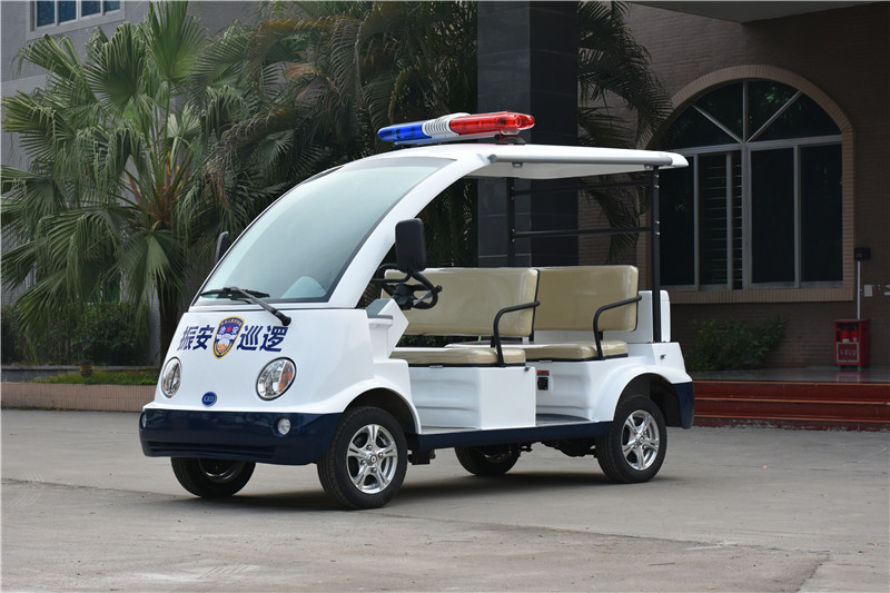 Small Street Legal Electric Security Patrol Vehicles 4 Passengers Four Wheeler