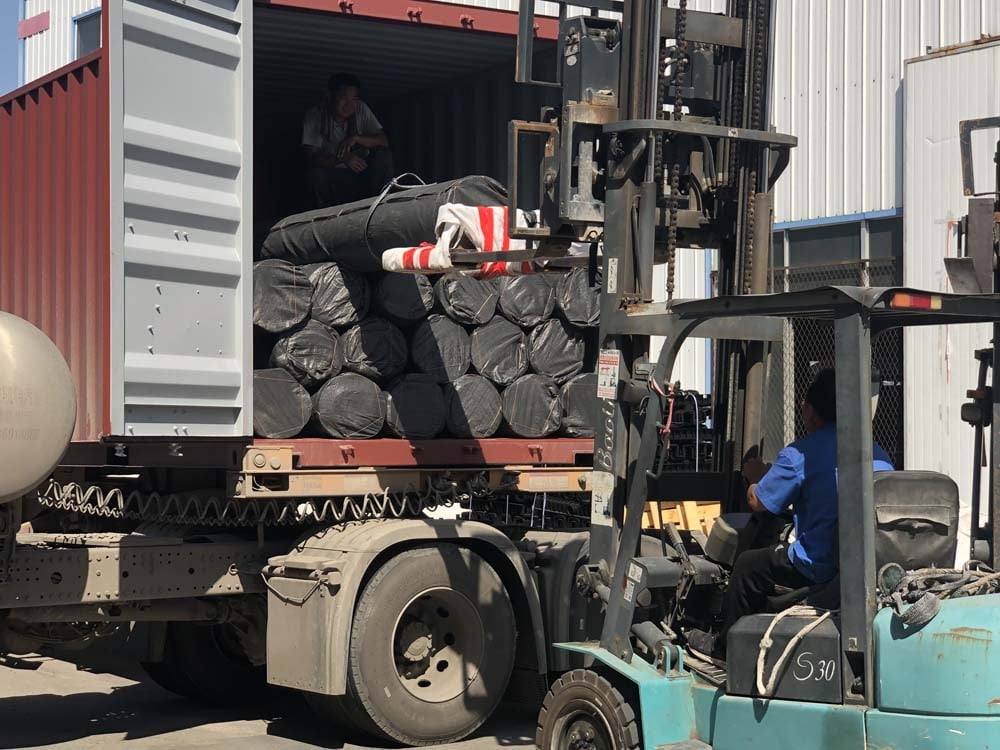 Smooth or Textured Surface HDPE Geomembrane Pond Liner for Dam Project in South Africa