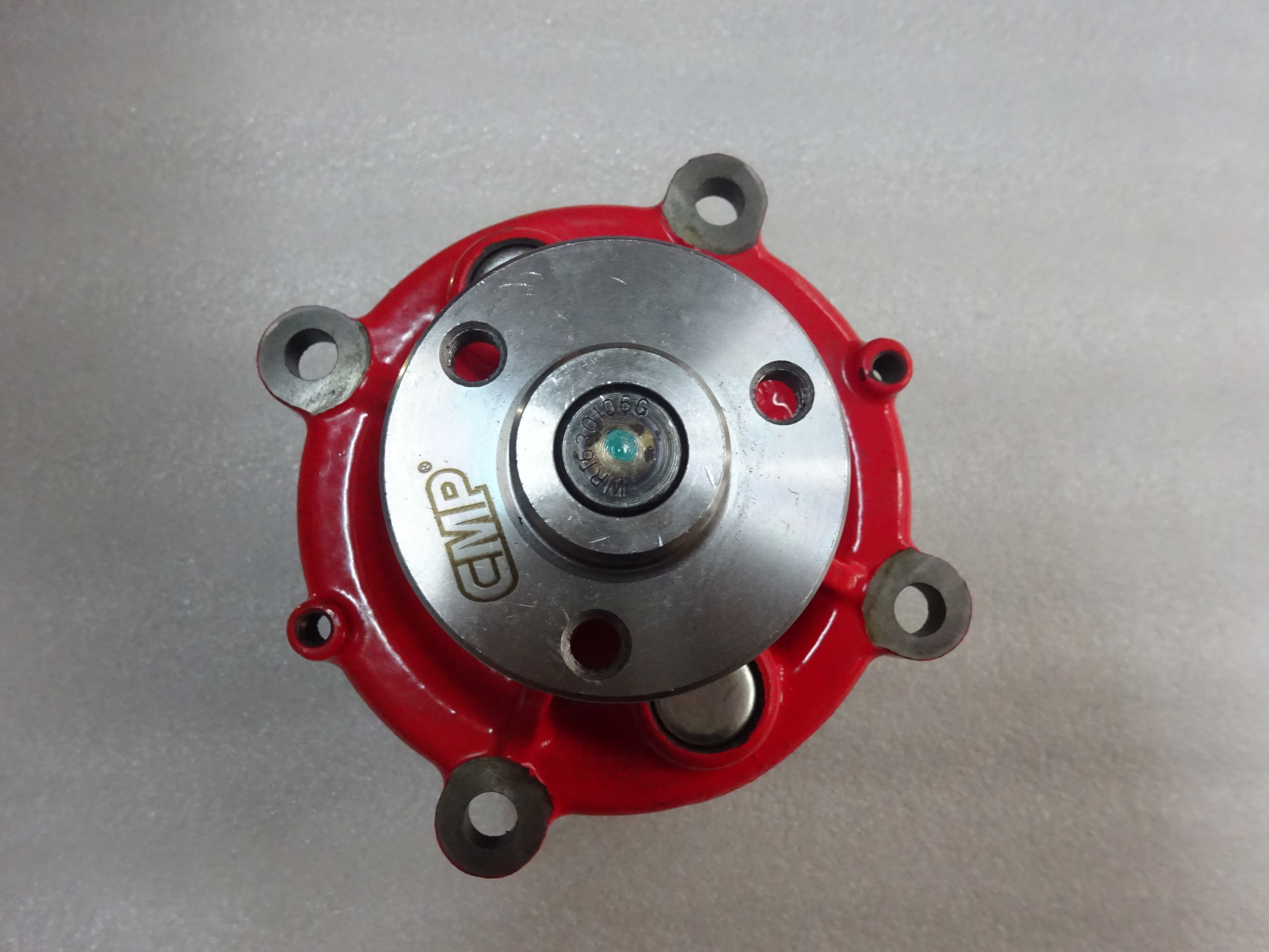 Volvo Ec210elc D6d 04259548kz Engine Water Pump For Automotive