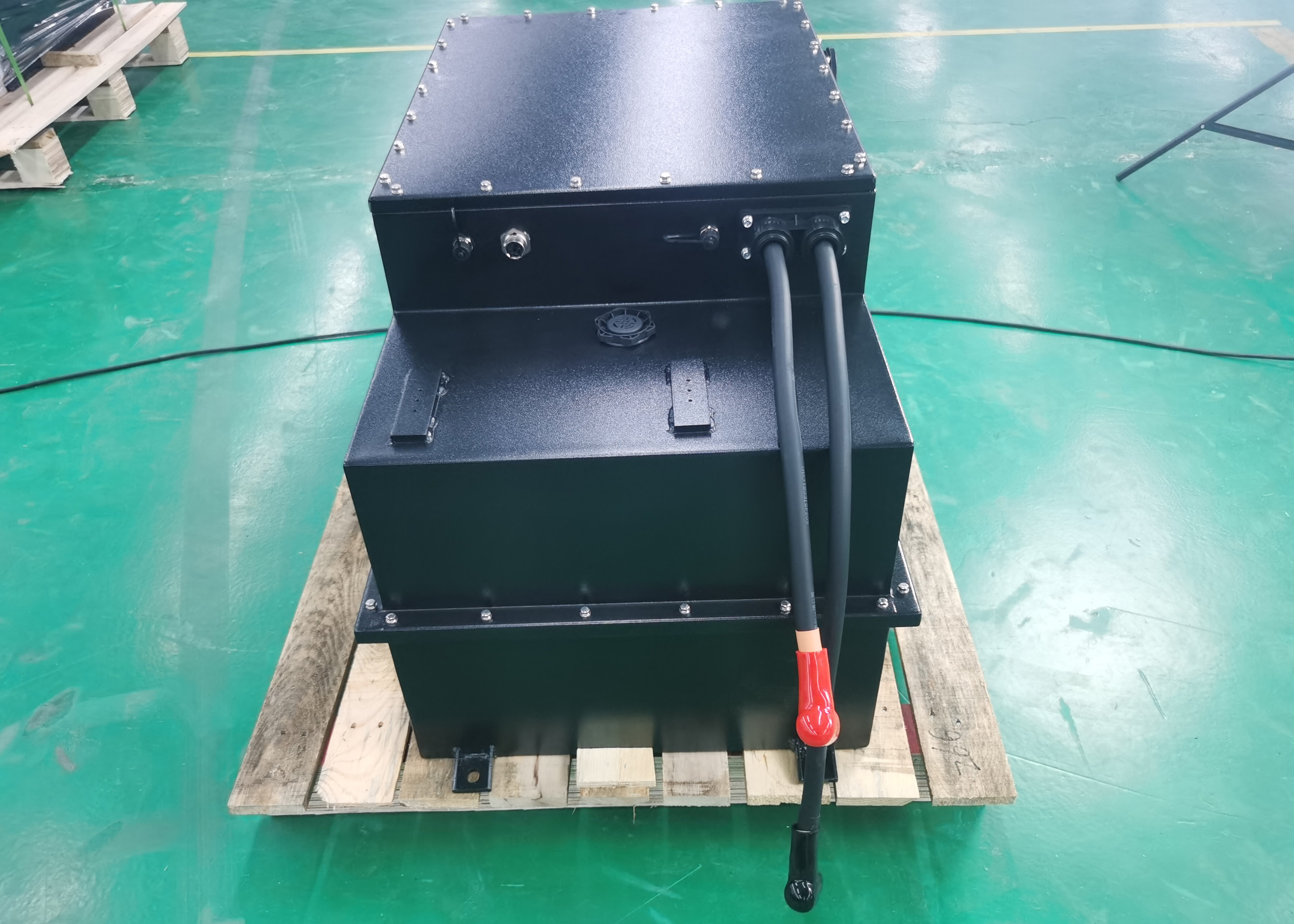 76.8V525Ah 40.32KWh Lithium Tractor Battery Lithium Iron Phosphate