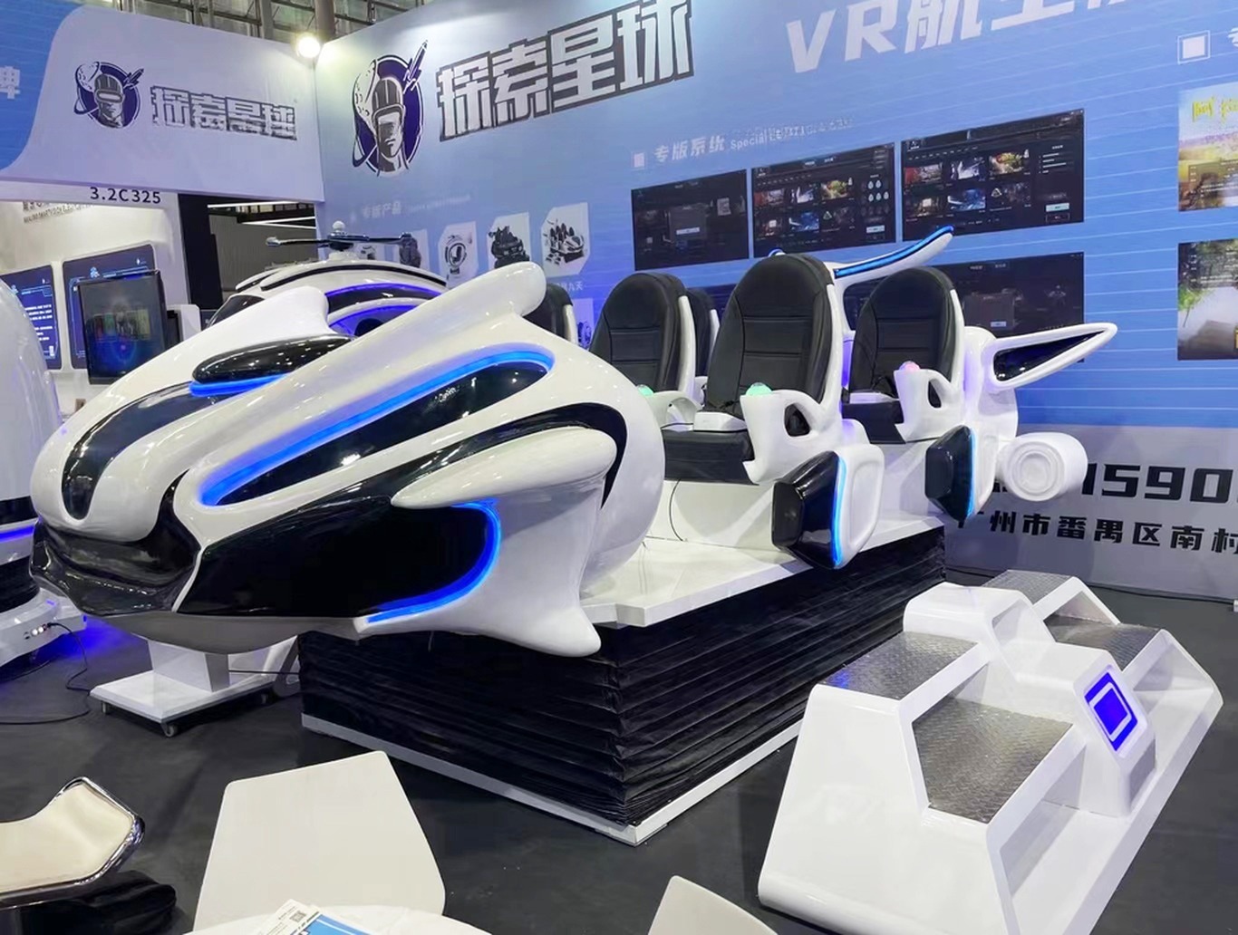 Dreamland original fiberglass material virtual reality 9d vr machine chair 6 seats cinema equipment for sale