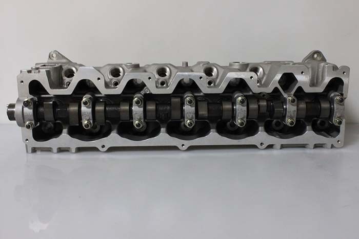 NISSAN RD28 Complete Cylinder Head 11040VB301 11040-VB301 Engine Components