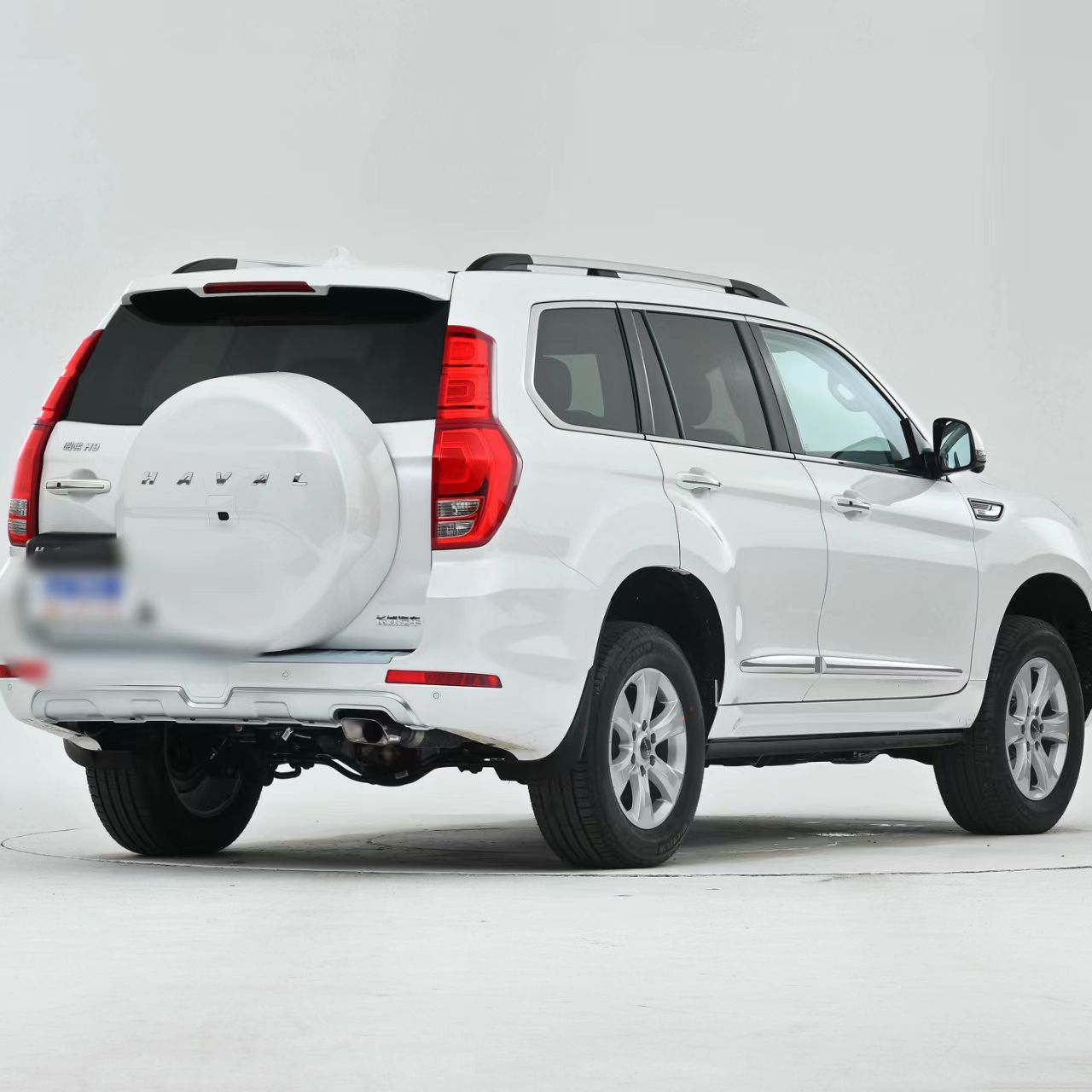 Four-Drive Five Seats Great Wall Haval H9 SUV Hybrid with Multi-function Steering Wheel