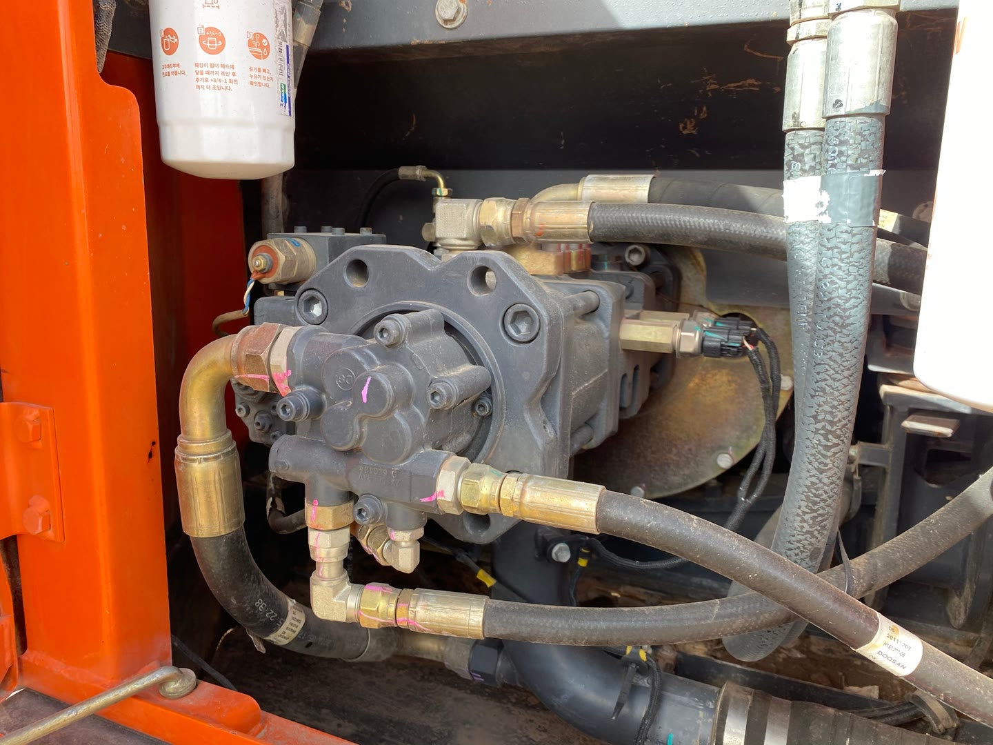 Original Doosan DX150-9C Excavator with 1500 Working Hours and 0.55 Bucket Capacity