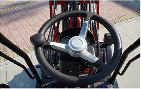Steering wheel  Steering wheel control steering, conservative and flexible, easy to learn