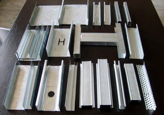 Light Automatic Stud And Track Roll Forming Machine Aluminium Furring Channel