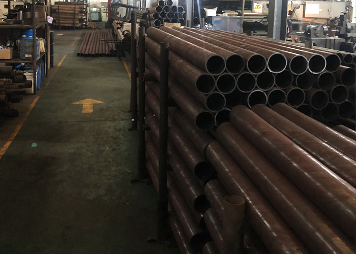 High Efficiency Wireline Core Drilling Pipe114.5x6.35mm Drill 1800m Depth For Mine Drilling
