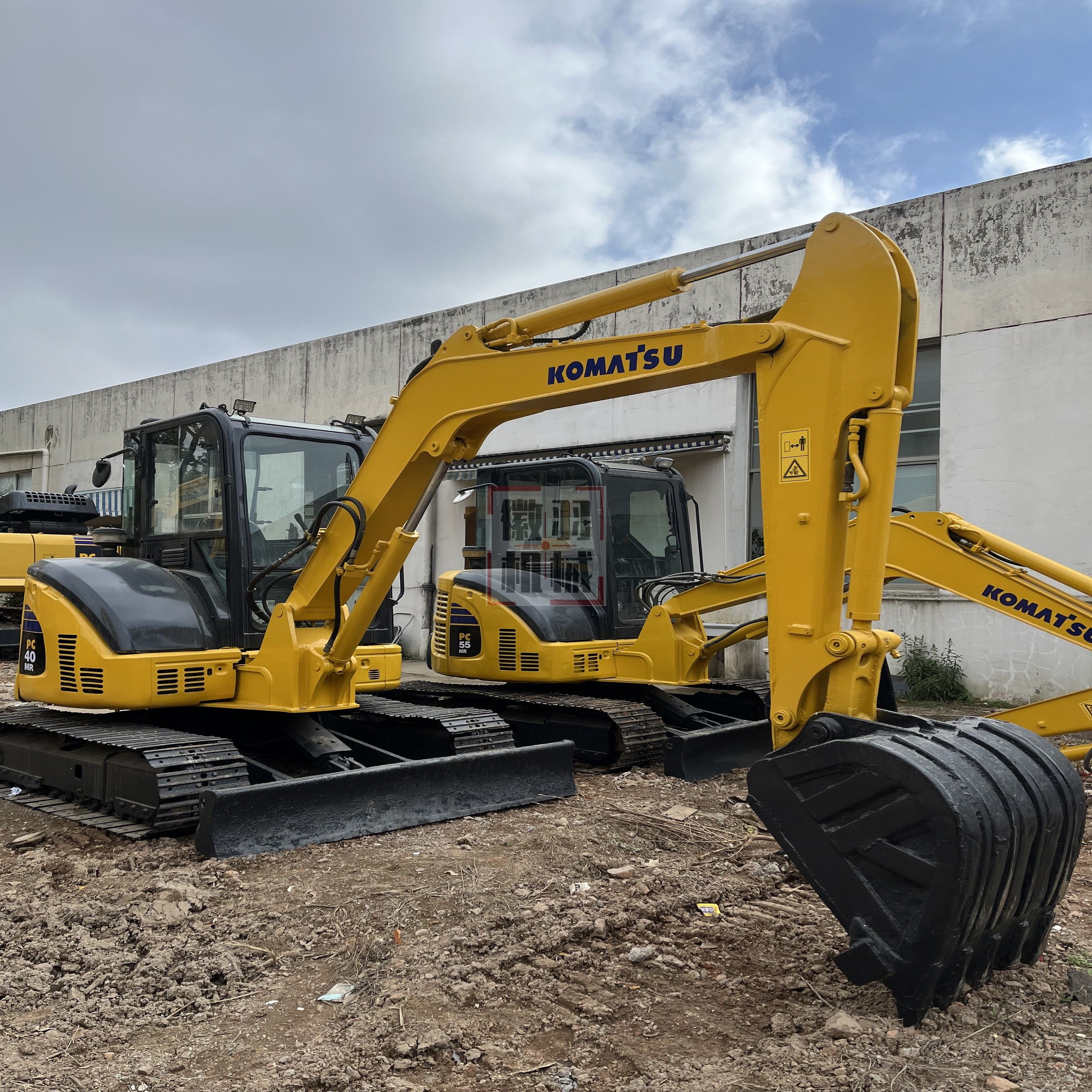 China garden excavator Komatsu PC70-8 used machinery small excavator price used agricultural machinery equipment