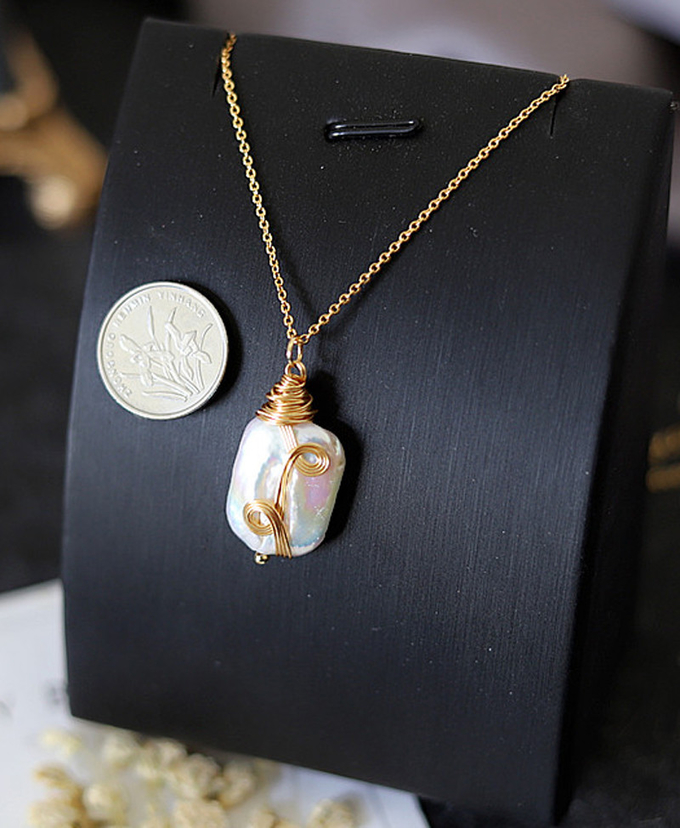 Fashion Freshwater Baroque Pearl Necklace For Women Baroque Pearl Metal Charm Pendants Choker Neaclace Jewerly Set