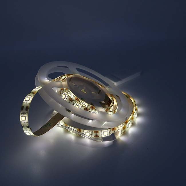 DC6V 1.2W Battery Powered LED Strip Light