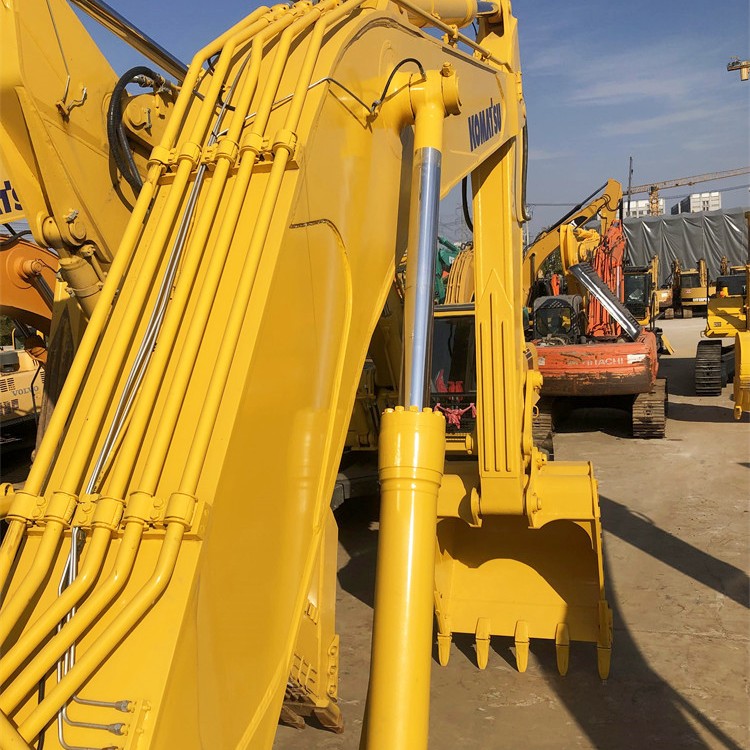 KOMATSU PC 400-8 Used Excavator 2021 Model with 47 Ton Operating Weight at Lower Cost